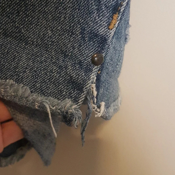 Joe's  Jeans Limited collector edition distressed jean shorts raw hem - Picture 5 of 9